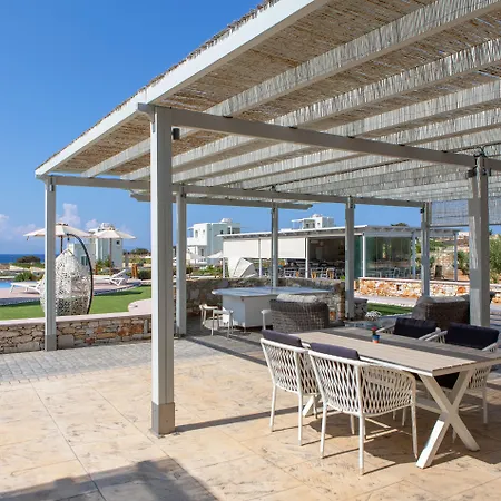 Sun And Moon Hotel 3*