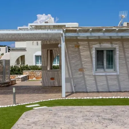 Sun And Moon Pirgaki (Naxos)
