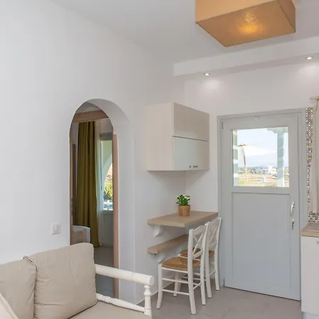 Sun And Moon Hotel Pirgaki (Naxos)